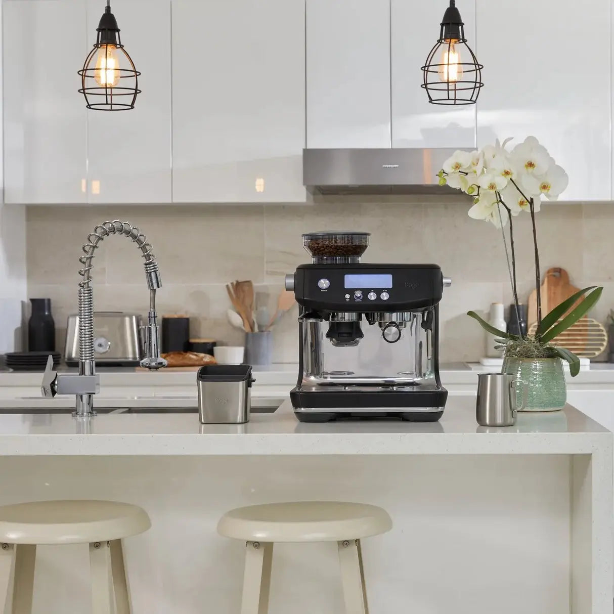 Sage The Barista Pro® Semi-Automatic Espresso Machine with Grinder - Black Truffle - cafetronix